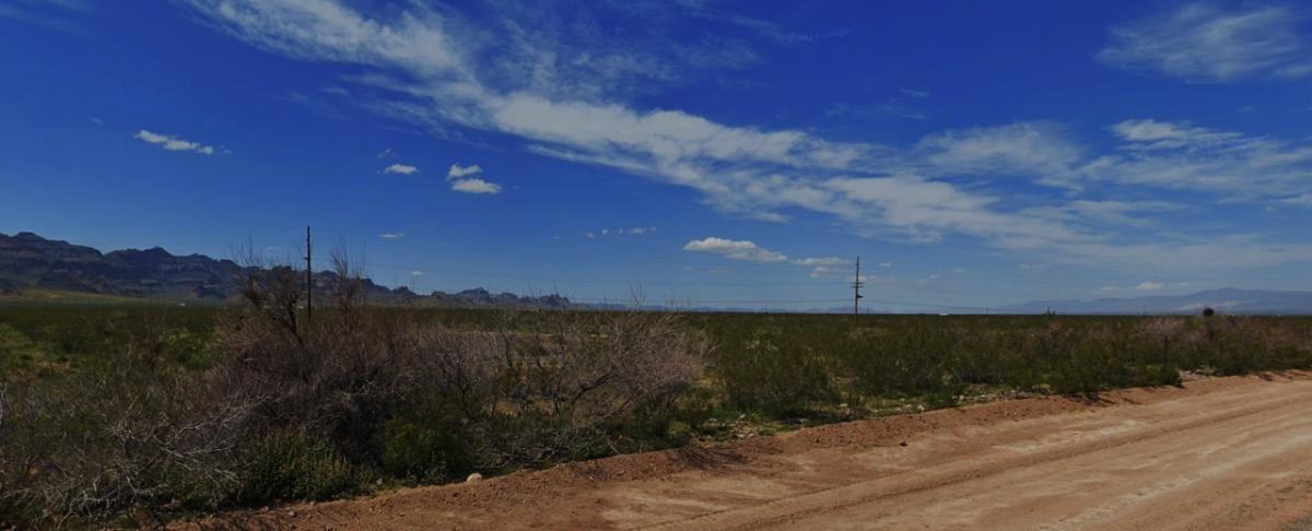 2.44 Acres for Sale in Golden Valley, Arizona