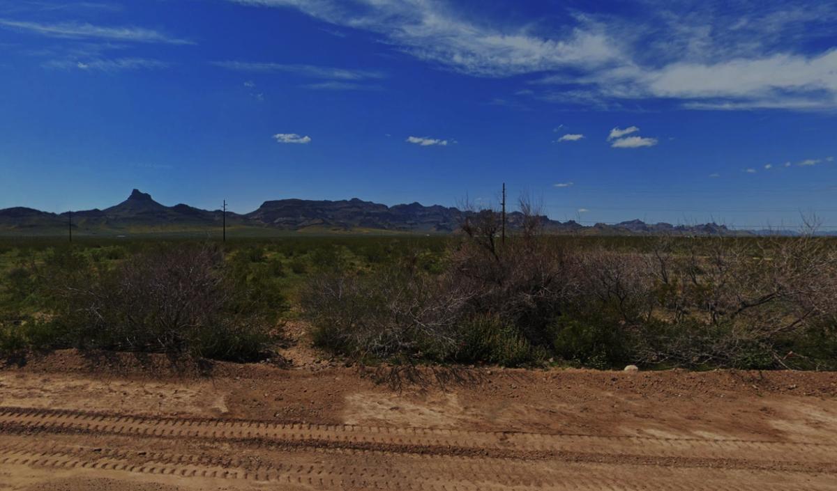 2.44 Acres for Sale in Golden Valley, Arizona