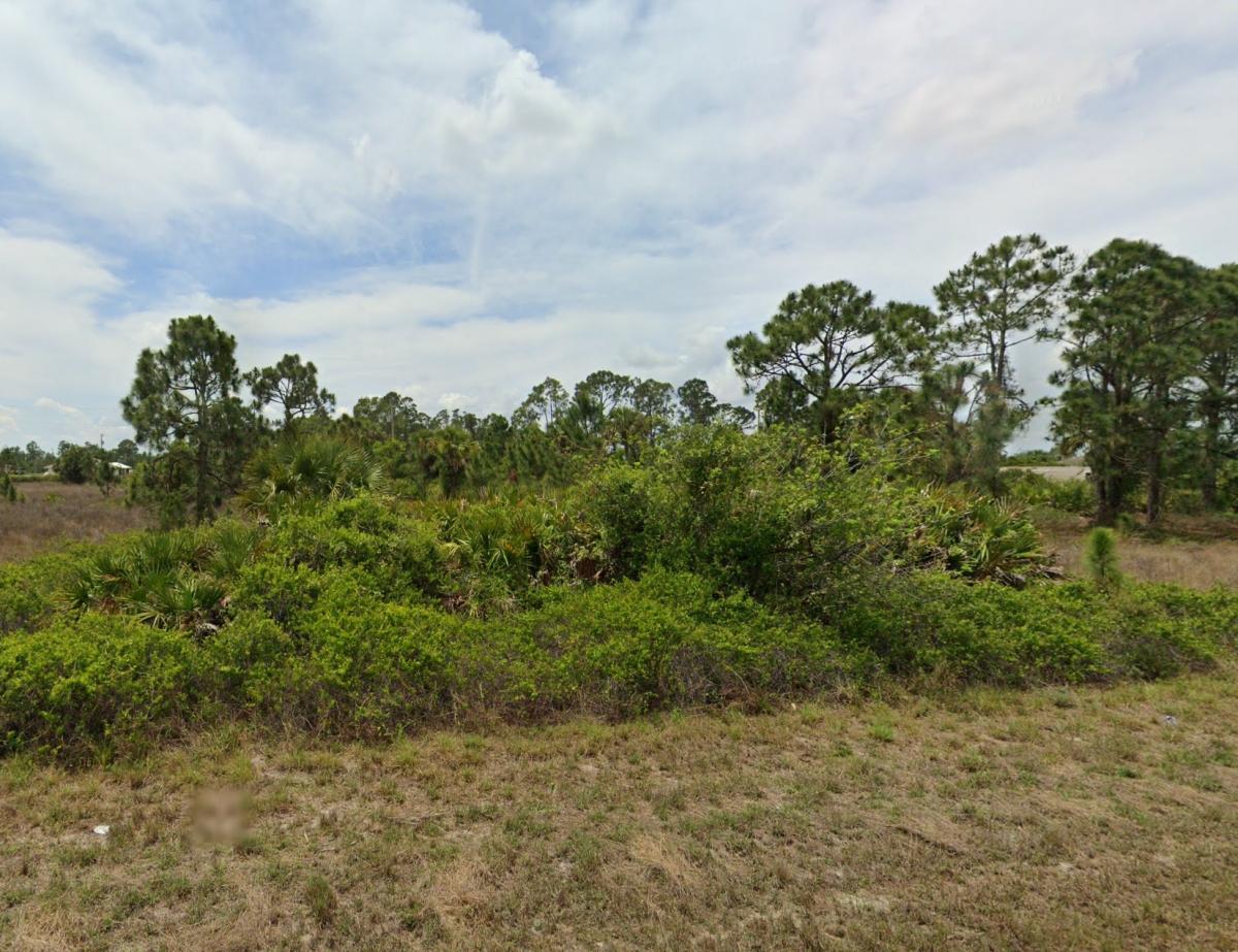 .23 Acres for Sale in Lehigh Acres, Florida