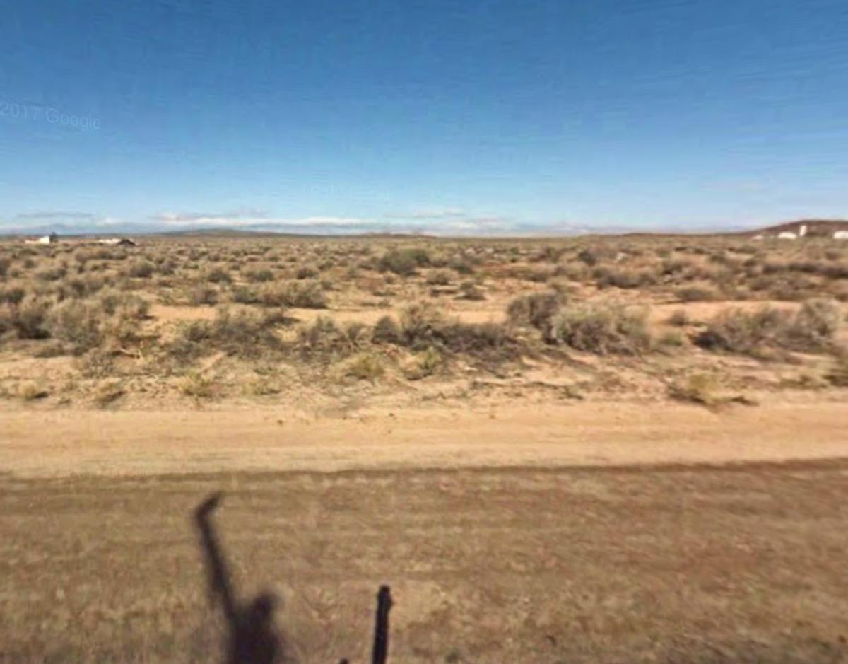 .17 Acres for Sale in North Edwards, California