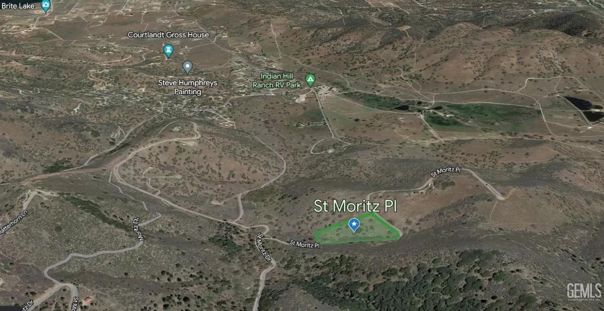 4.94 Acres for Sale in Tehachapi, California