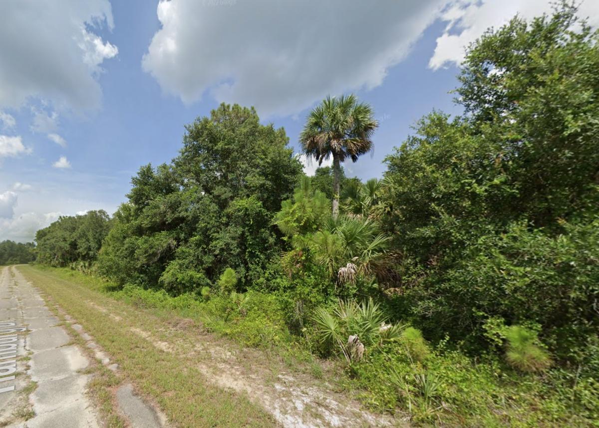 .23 Acres for Sale in North Port, Florida