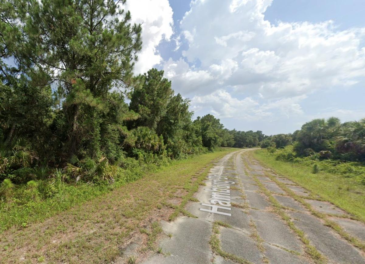 .23 Acres for Sale in North Port, Florida