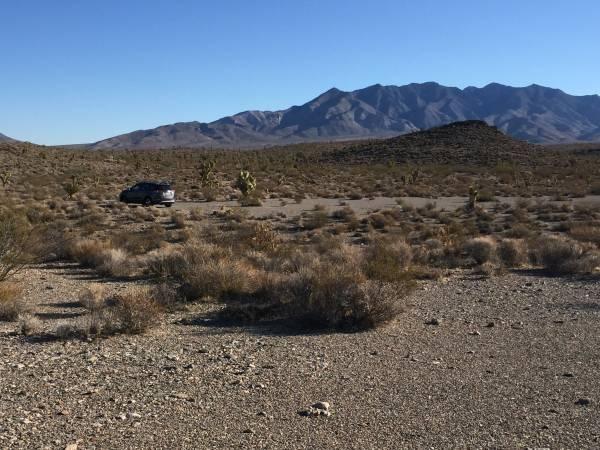 1.46 Acres for Sale in Seligman, Arizona