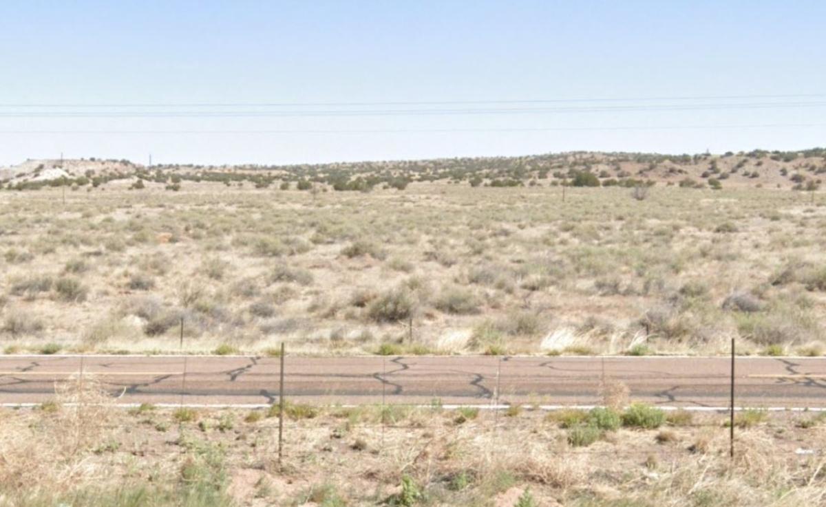 1.01 Acres for Sale in Sanders, Arizona