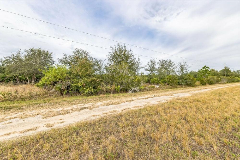 1.14 Acres for Sale in Avon Park, Florida