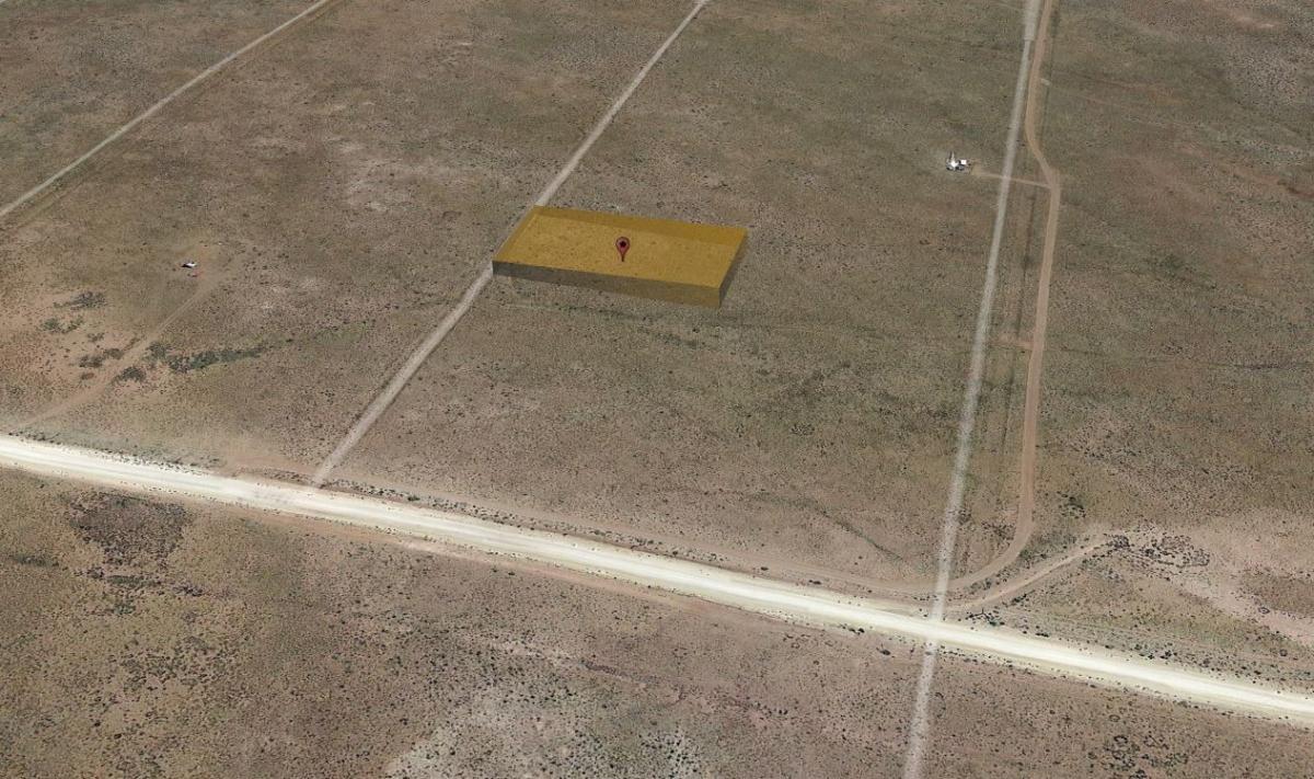 2.3 Acres for Sale in Adamana, Arizona