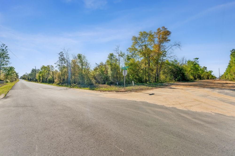 8.64 Acres for Sale in Fountain, Florida