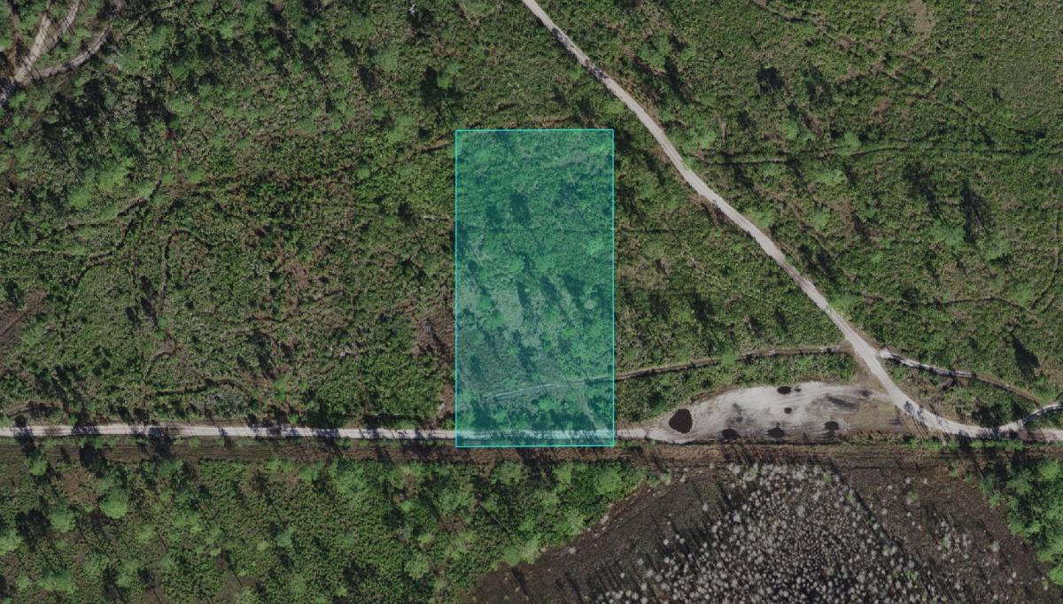 1.26 Acres for Sale in Indian Lake Estates, Florida