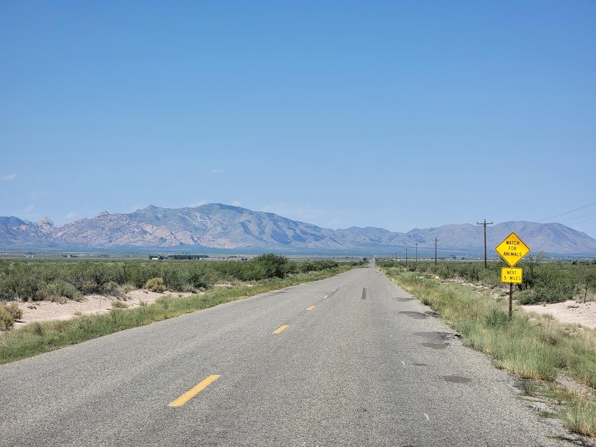 0.85 Acres for Sale in Sunsites, Arizona