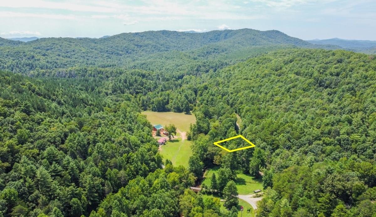 1.70 Acres for Sale in Apalachia, Tennessee