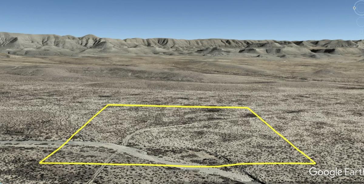 10 Acres for Sale in Pine Springs, Texas