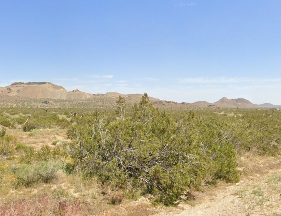 2.61 Acres for Sale in Mojave, California