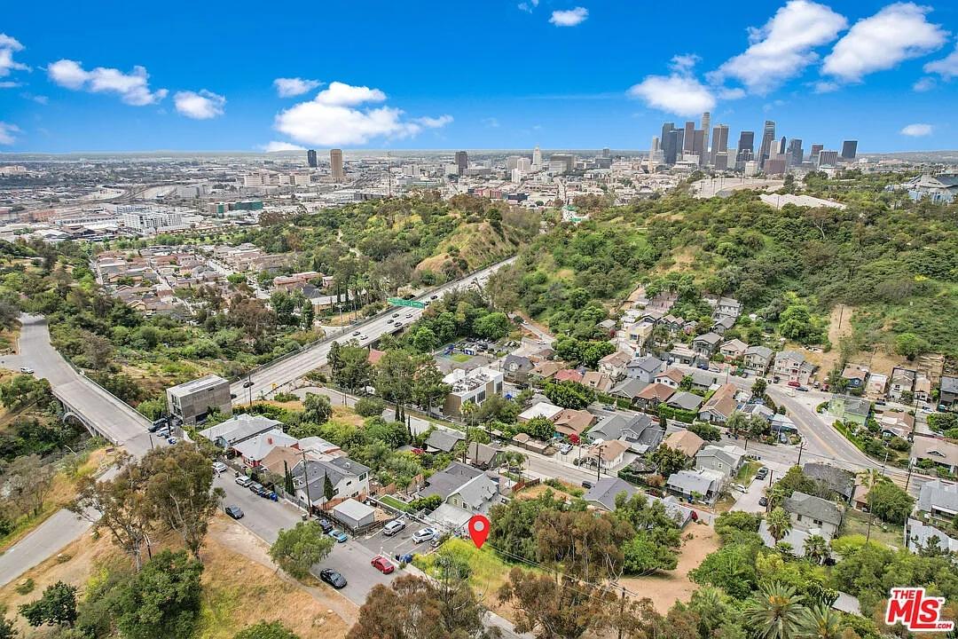 0.11 Acres for Sale in Los Angeles, California