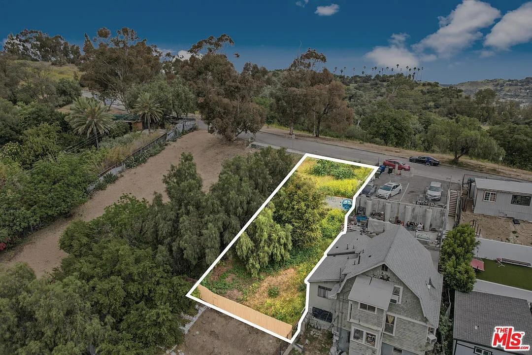 0.11 Acres for Sale in Los Angeles, California