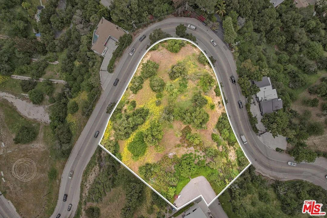 1.47 Acres for Sale in Los Angeles, California