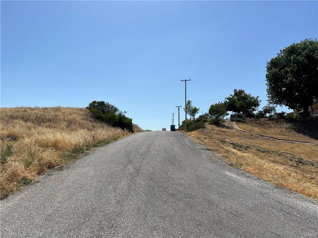 1.00 Acres for Sale in Paso Robles, California