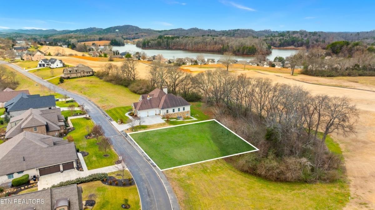 0.32 Acres for Sale in Vonore, Tennessee