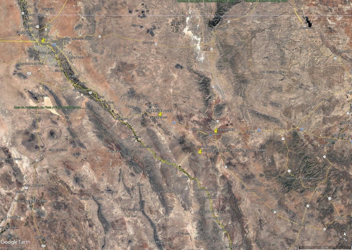 10 Acres for Sale in Scotts Crossing, Texas
